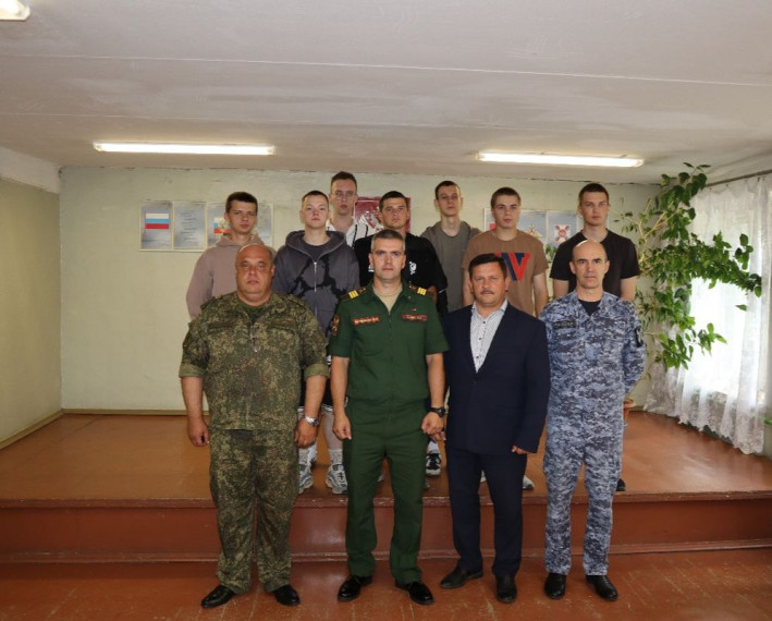 В Заволжске прошла встреча по набору кандидатов на военную службу по контракту. В Заволжске прошла встреча по набору кандидатов на военную службу по контракту.