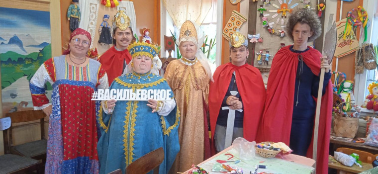 Экскурсия в «Дом Ремёсел». Экскурсия в «Дом Ремёсел».